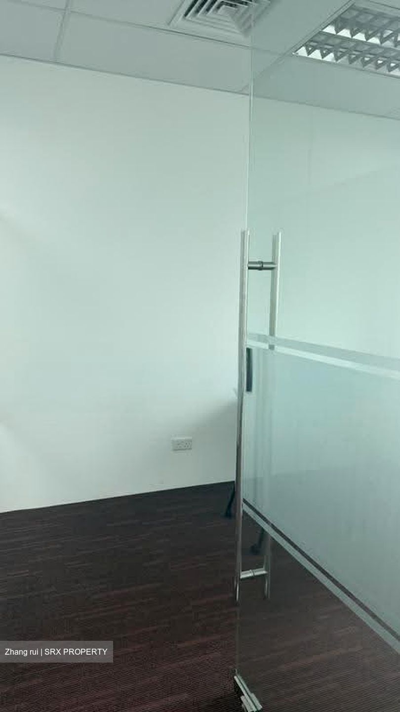 Sunshine Plaza (D7), Office #630559721